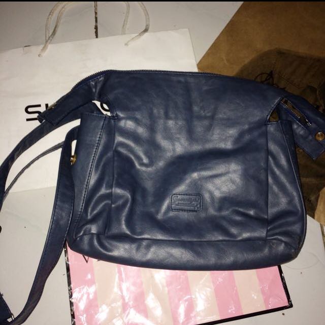 sling bag 3 second