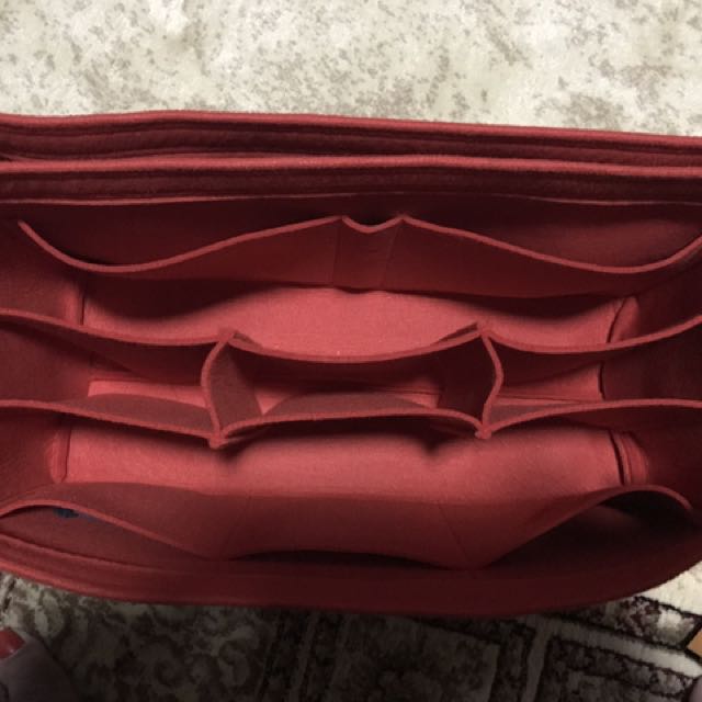 Samorga - perfect bag organizer - Etui Voyage GM . . Available on