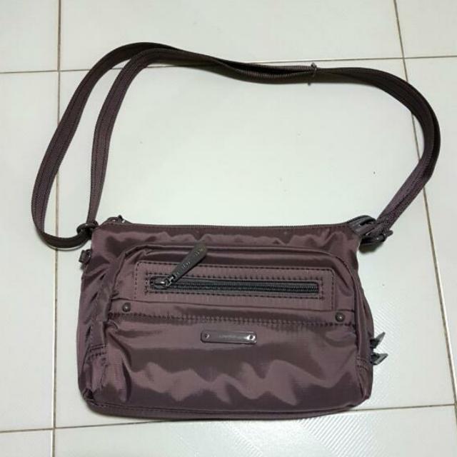 beside u bags singapore