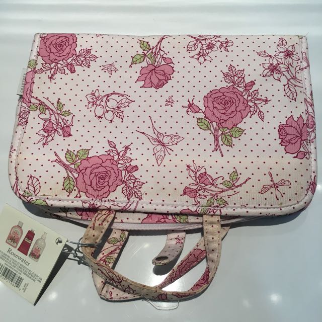 crabtree and evelyn wash bag