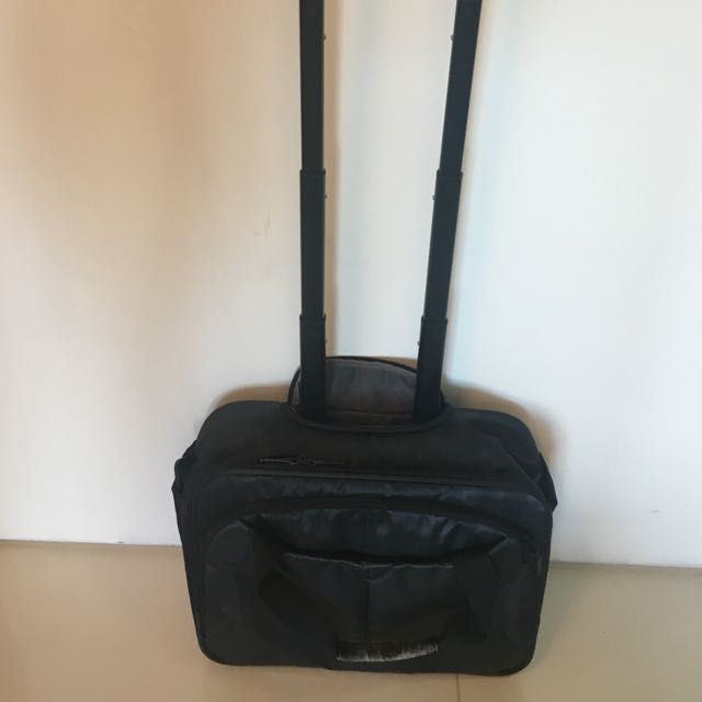 delsey rolling laptop bag