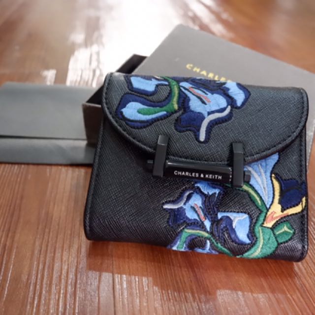 charles and keith x van gogh wallet