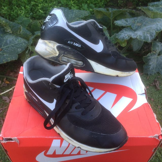 Nike Air Max Hyperfuse Size 8.5US Men s Fashion Footwear on