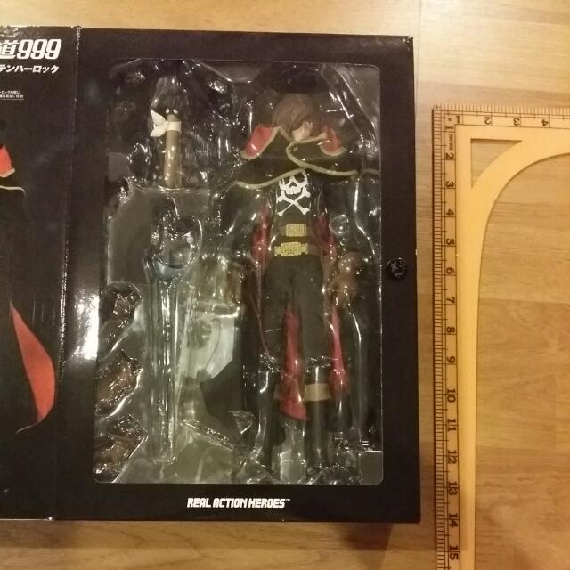 Rare - RAH Real Action Heroes Space Pirate Captain Harlock Galaxy Express  999 - 12inch 1:6 Medicom Excellent Condition Complete