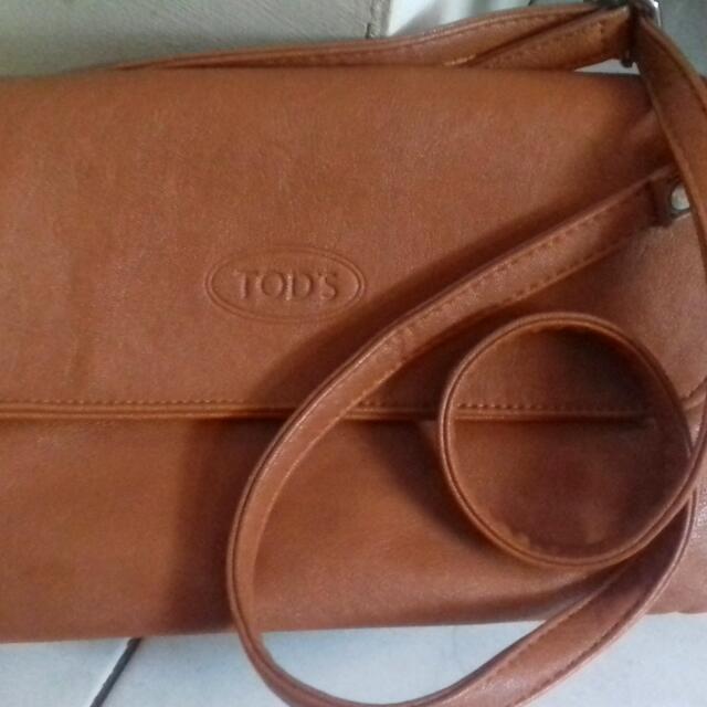 tods sling bag