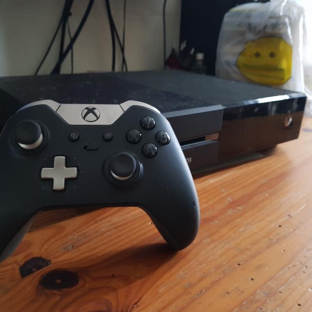 Xbox One Elite 1tb With Elite Remote With 1 Game Toys Games Video Gaming Consoles On Carousell