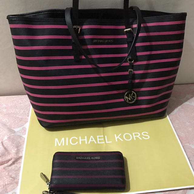michael kors laptop bag purple