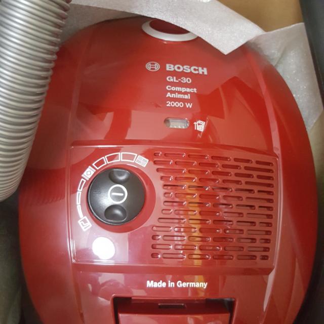 Bosch GL 30 Bagged Compact Animal Vacuum Cleaner, TV & Home Appliances