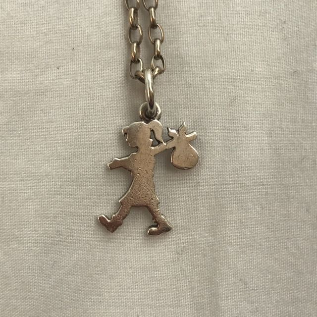 Karen walker runaway hot sale girl necklace nz