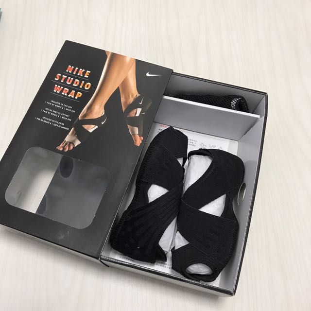 nike studio wrap 5