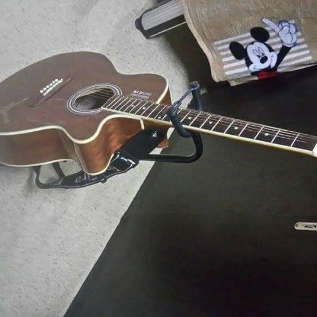 Bid guitar hotsell