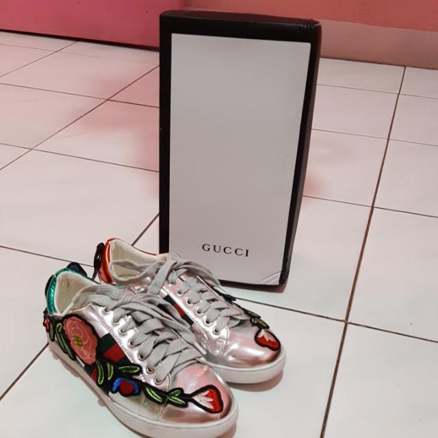 Sepatu Gucci Silver Kw Super Size 36 Fesyen Wanita Sepatu Di Carousell