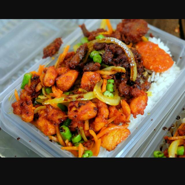 Prayoga: Nasi Ayam Kunyit Delivery Kl