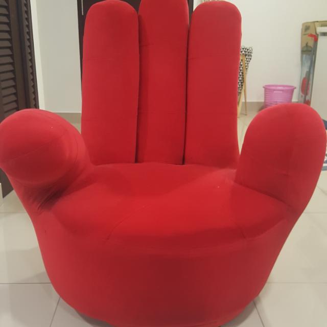 Perabot Sofa Kerusi Bentuk Tangan Home Furniture Furniture On Carousell