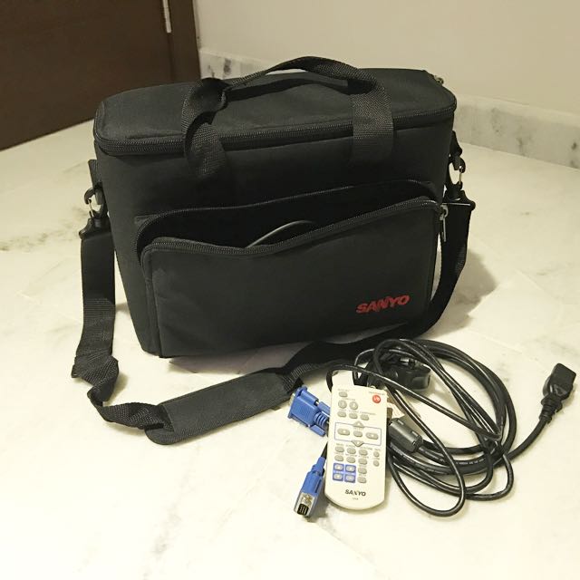 SANYO XGA PROJECTOR MODEL PLCXW200, TV & Home Appliances, TV