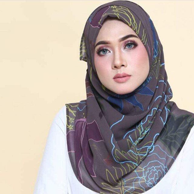 Combo Hyat Hijab + Bokitta, Fesyen Muslimah di Carousell