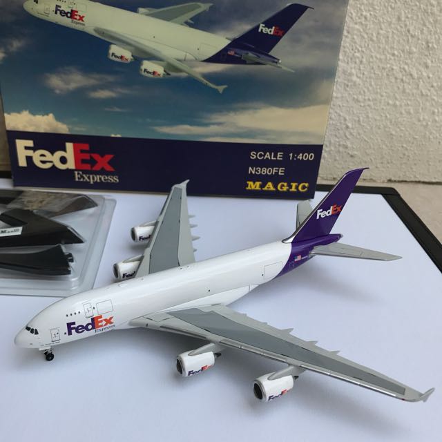 fedex toy plane
