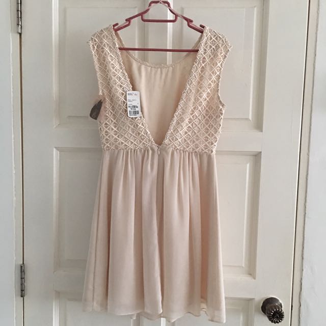 Open back shop dresses forever 21