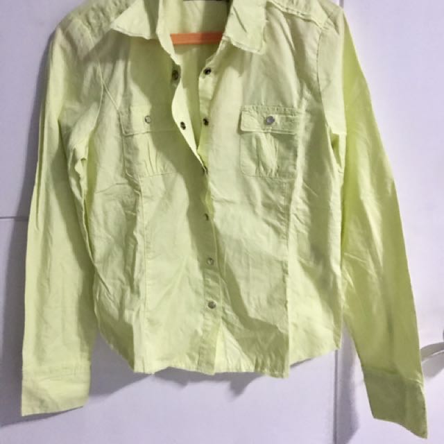 Korean top (Category: Blouses) located in Mandaluyong City. Submitted by blakehip (Listing ID 119717686, Image 1). Description: .