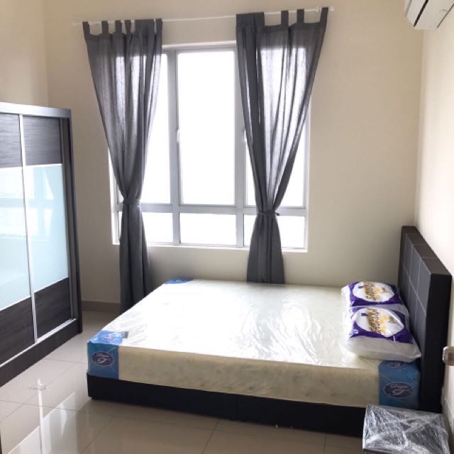 master bedroom for rent @ pv21, property, rentals on carousell