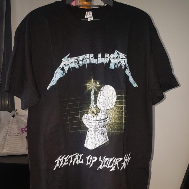 metallica tour merch