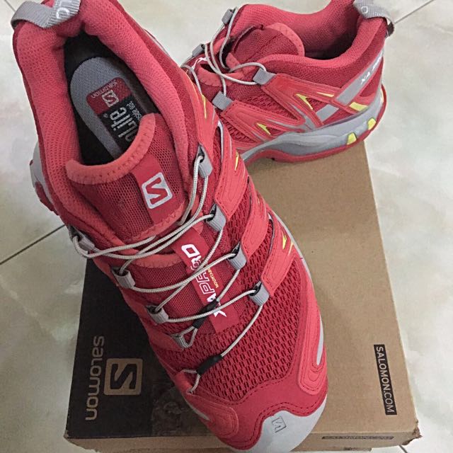 salomon hiking shoes uk