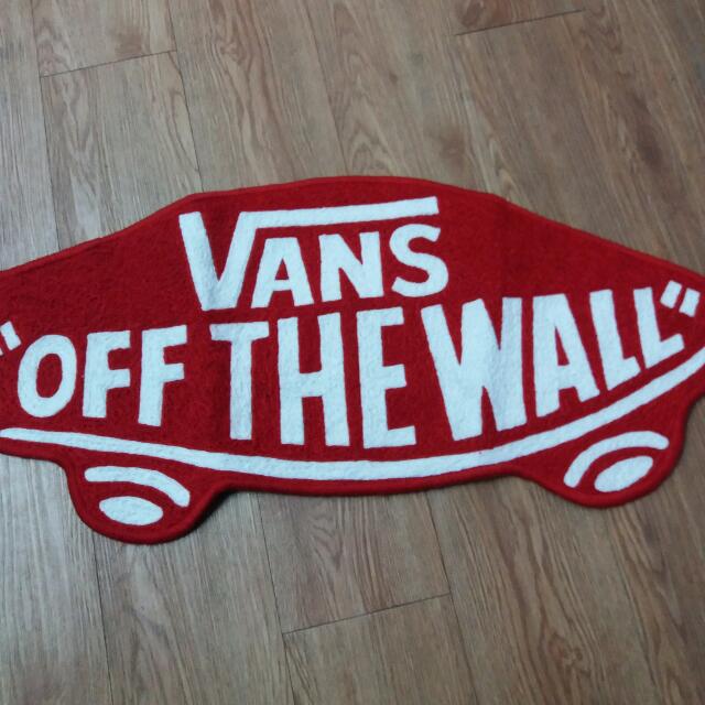 vans off the wall rug
