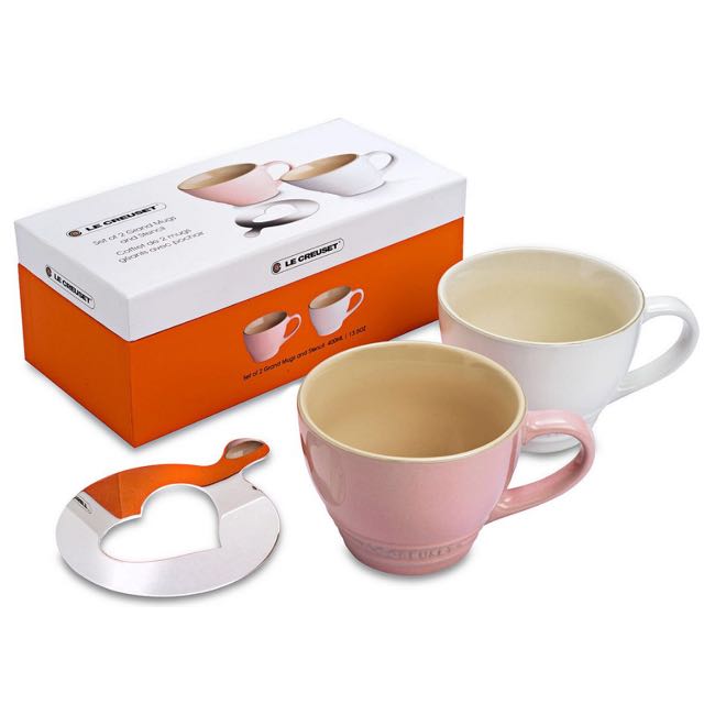 Le Creuset Set Of Two Grand Mugs With Heart Stencil Home Appliances On Carousell The le creuset stoneware grand mug has been designed for generous frothy coffees, hot chocolates and warming mugs of soup. carousell