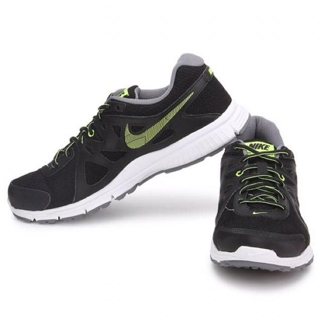 nike revolution 2慢跑鞋