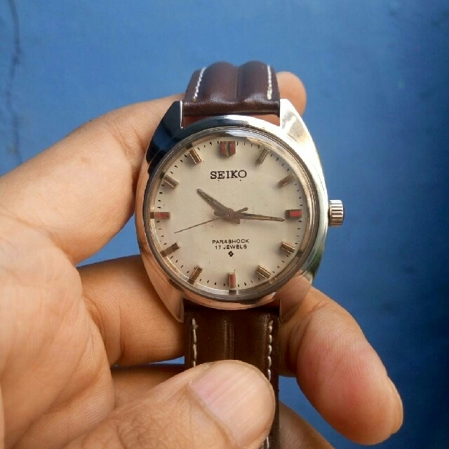 Seiko Parashock, Fesyen Pria, Jam Tangan di Carousell