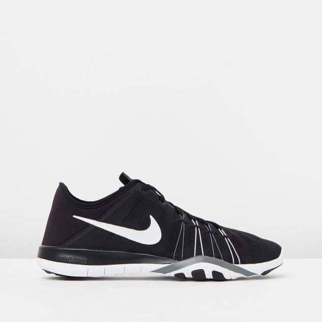 nike free tr 6 black