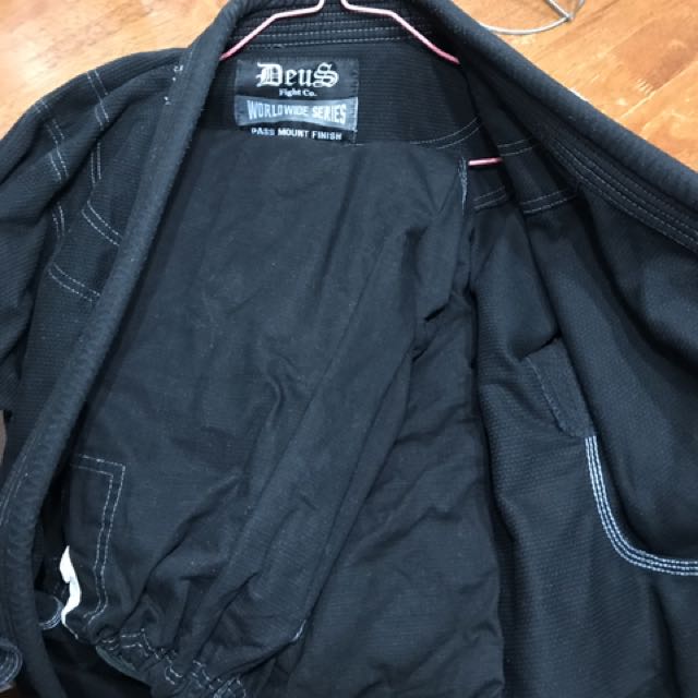 Used deus pass mount bjj gi a2, Sports Equipment, Sports & Games, Water