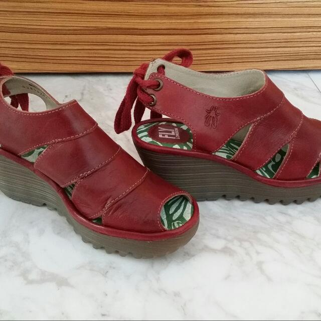 used fly london shoes