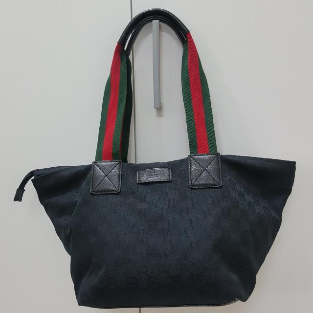 已售出※『二手』正品gucci黑色中款水饺包 经典缇花水饺包