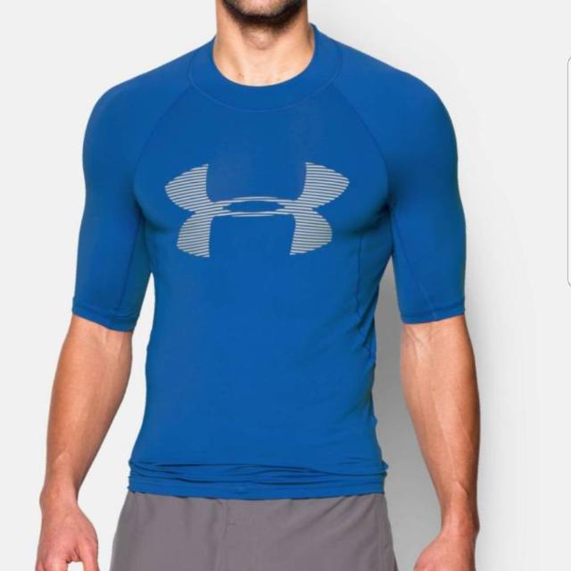 Under Armour Compression Shirt, Men's Fashion, Activewear on Carousell