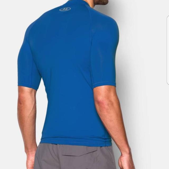 Under Armour Compression Shirt, Men's Fashion, Activewear on Carousell