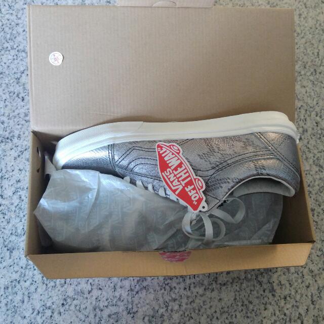 Vans old skool zip side metallic snake best sale sneaker