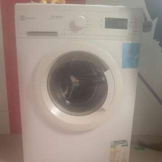 Electrolux 7KG Washing Machine