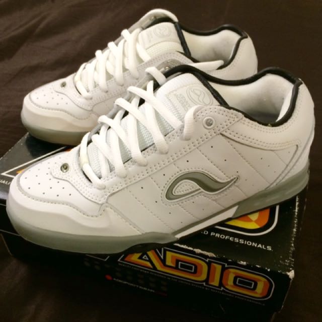 Adio Kenny V1 Us8 uk7