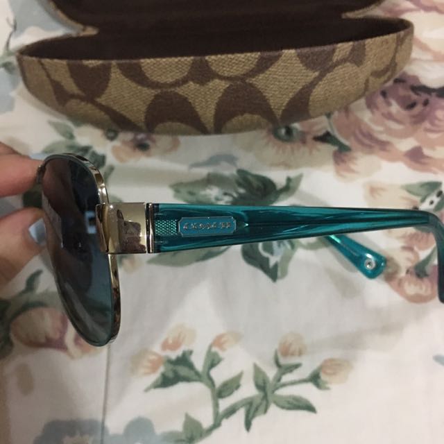 Coach Aviator Eyeglasses (Category: Sunglasses & Eyewear) located in Muntinlupa City. Submitted by raidmytreasures (Listing ID 120083338, Image 3). Description: .