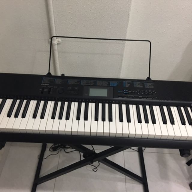 Electronic Keyboard Casio CTK1200, Hobbies & Toys, Music & Media