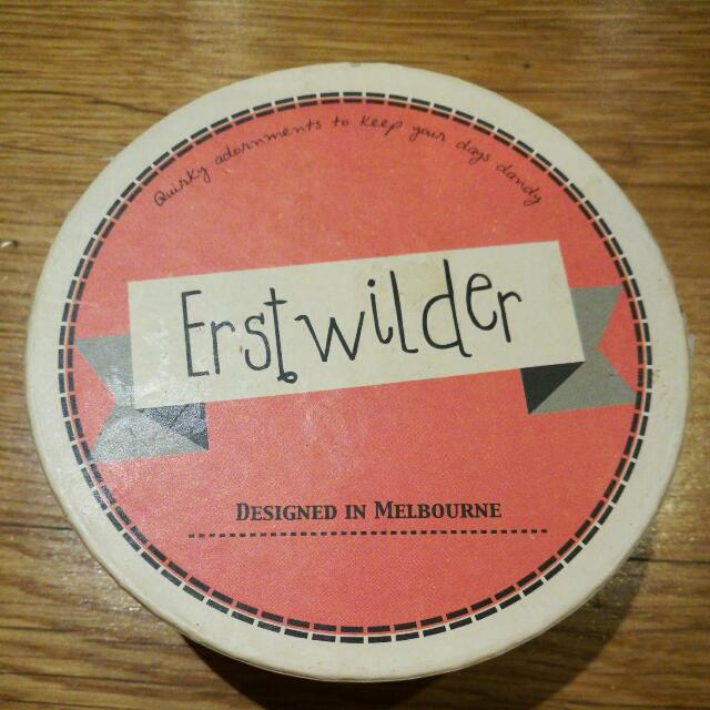 Erstwilder fizz filled store flutes