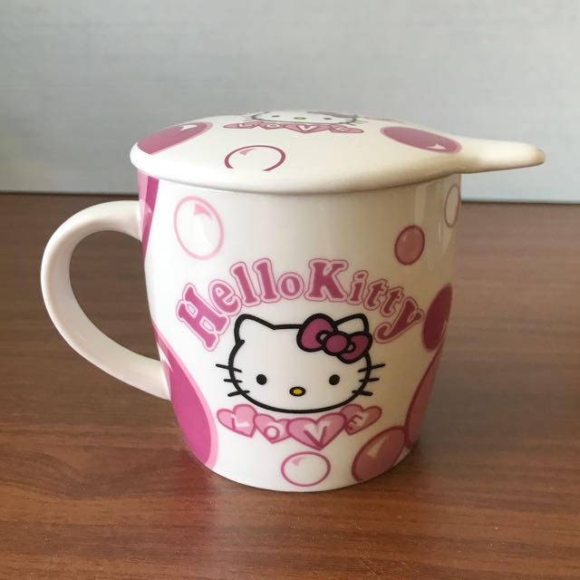 Hello Kitty Mug With Lid
