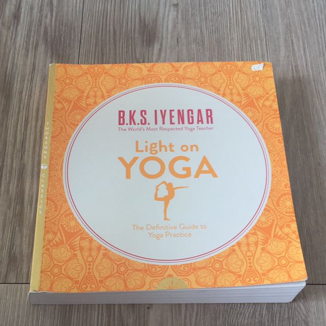 Light On Yoga By BKS IYengar, Hobbies & Toys, Books & Magazines