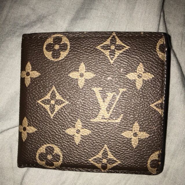 Men's Replica LV Wallets for Sale