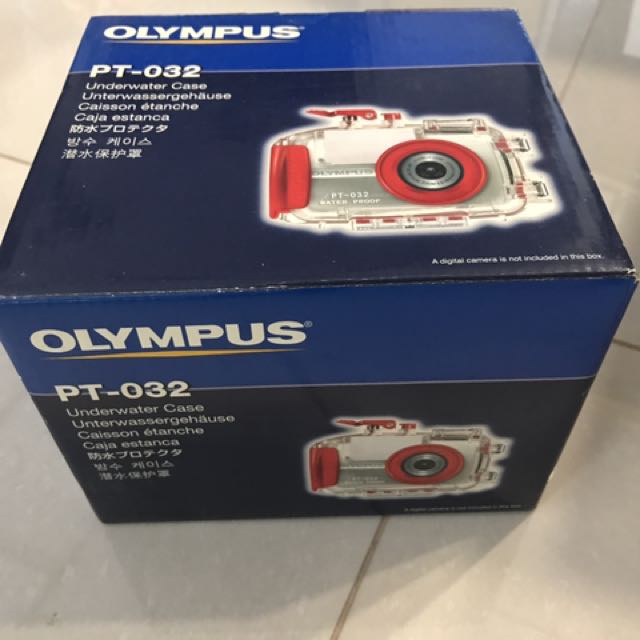 Olympus Camera Underwater Case, Photography, Cameras on Carousell