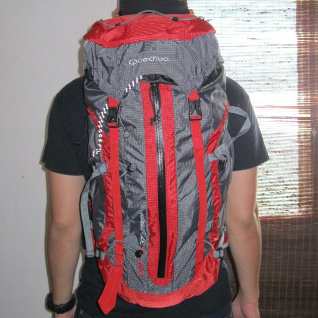quechua ultralight backpack