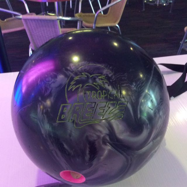 Storm Bowling Ball (Tropical Breeze), Sports Equipment, Sports & Games
