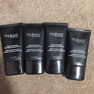 Motives Liquid Powder Mineral Foundation