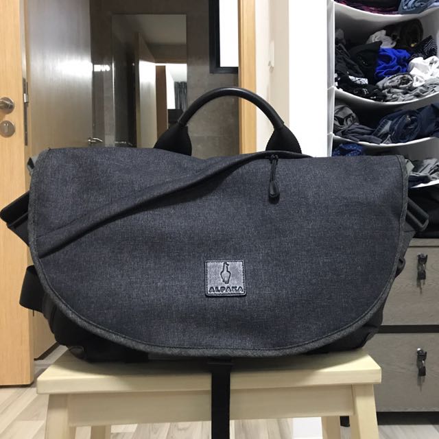 alpaka messenger bag